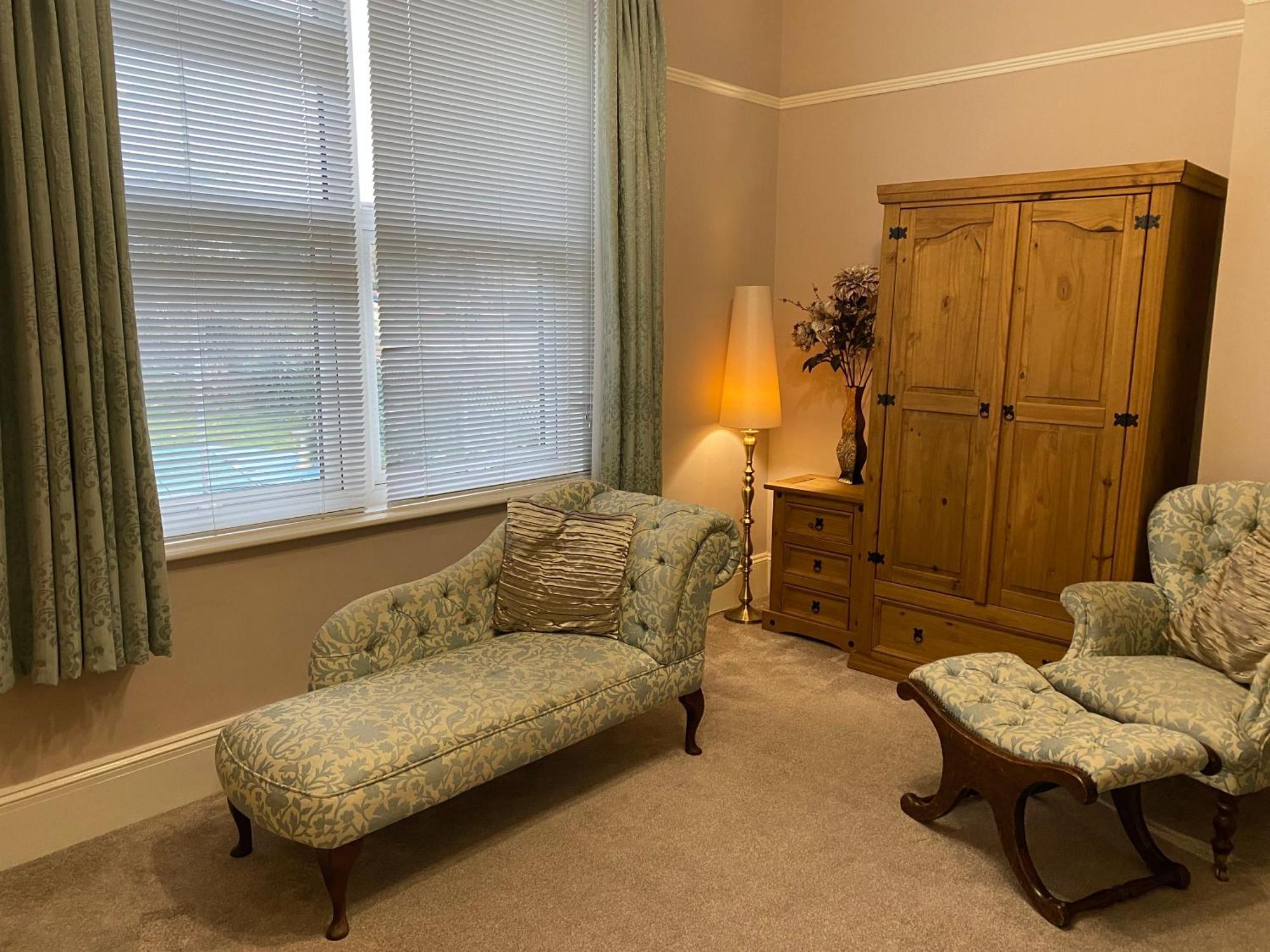 The Belmont Hotel Shanklin Room photo