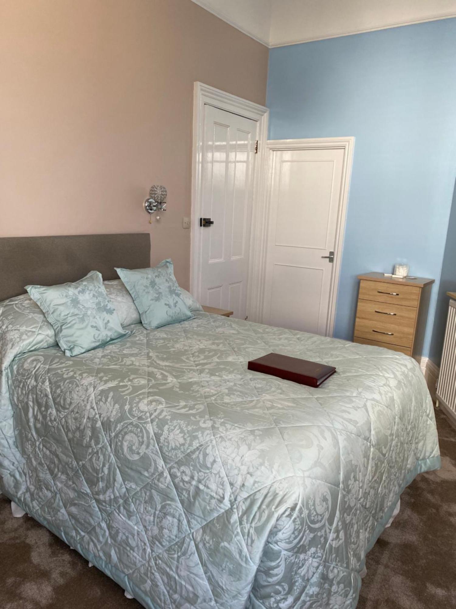 The Belmont Hotel Shanklin Room photo